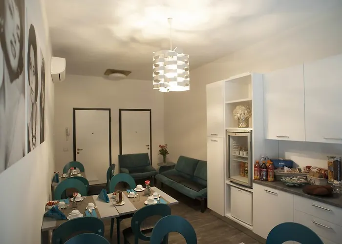 科索迪亚兹住宿加早餐旅馆 3* 拉文纳