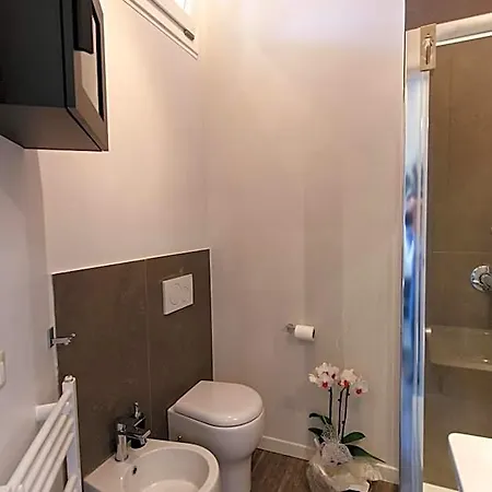 Oda ve Kahvaltı Corso Diaz 3*